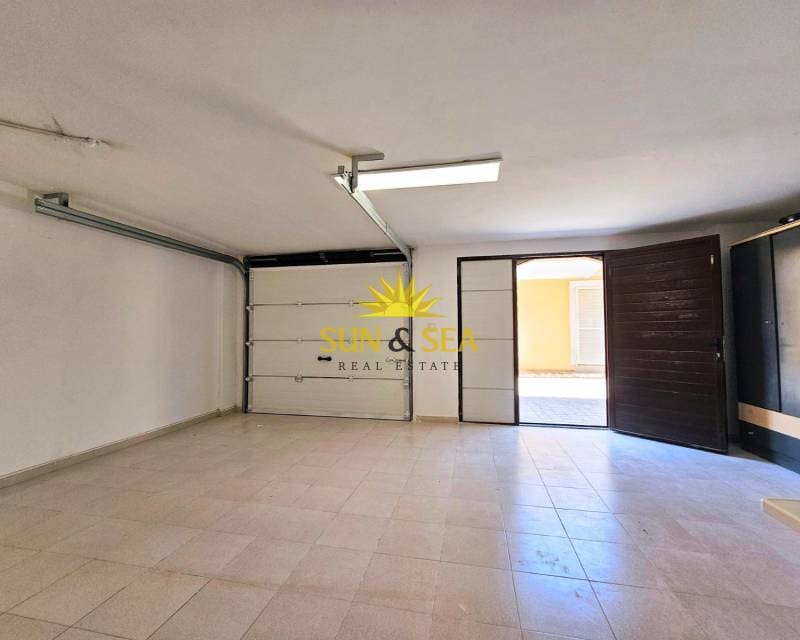 4 bedroom Villa for holiday rental in La Manga del Mar Menor with pool garage - € 2,000 (Ref: 9148567)