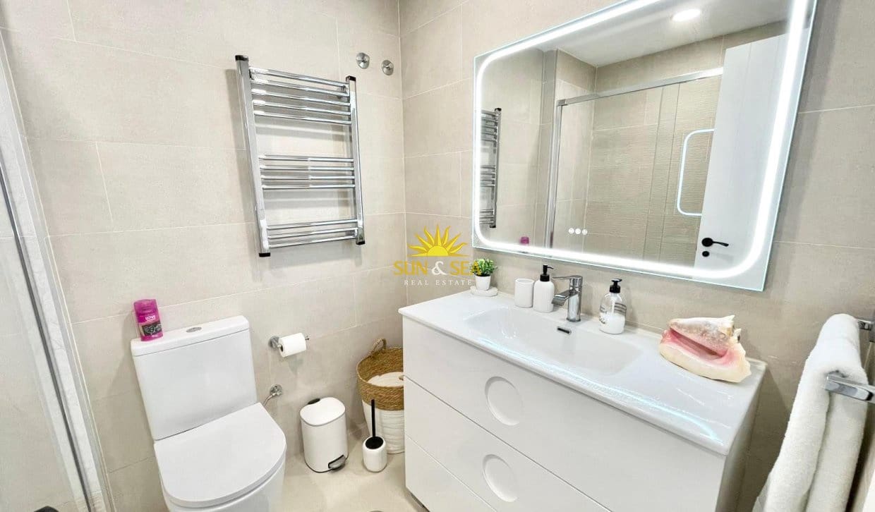 4 bedroom Villa for holiday rental in La Manga del Mar Menor with pool garage - € 2,500 (Ref: 9148567)