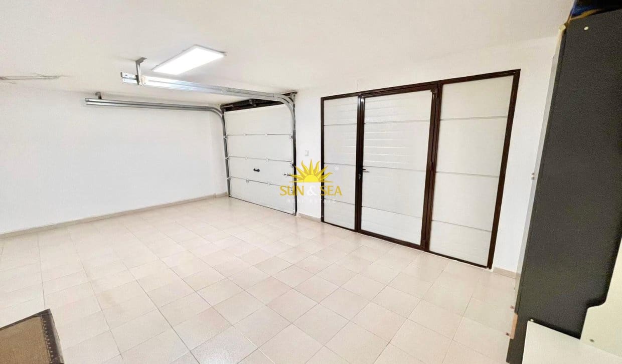 4 bedroom Villa for holiday rental in La Manga del Mar Menor with pool garage - € 2,500 (Ref: 9148567)