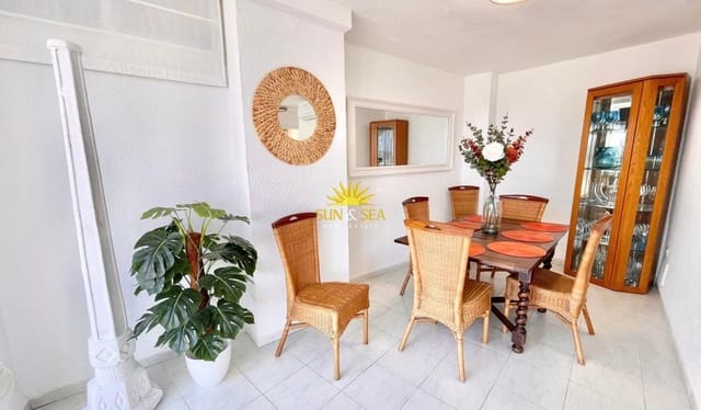 4 slaapkamer Villa voor vakantieverhuur in La Manga del Mar Menor met zwembad garage - € 2.500 (Ref: 9148567)