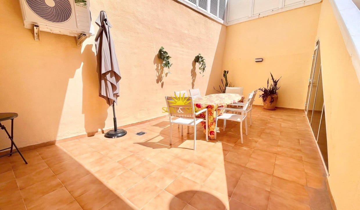 4 bedroom Villa for holiday rental in La Manga del Mar Menor with pool garage - € 2,500 (Ref: 9148567)