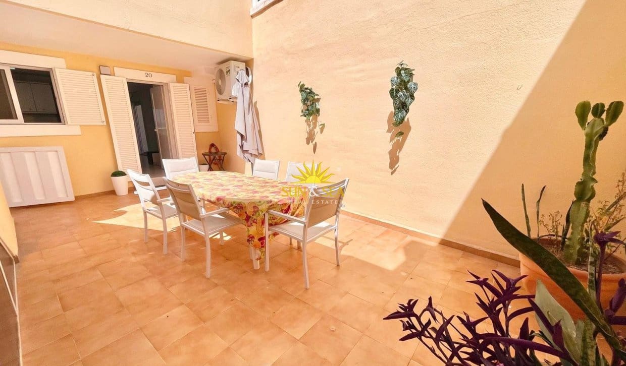 4 bedroom Villa for holiday rental in La Manga del Mar Menor with pool garage - € 2,500 (Ref: 9148567)