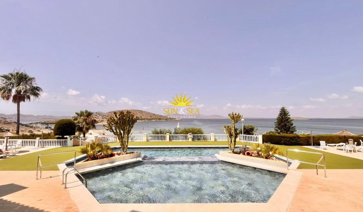 4 bedroom Villa for holiday rental in La Manga del Mar Menor with pool garage - € 2,500 (Ref: 9148567)