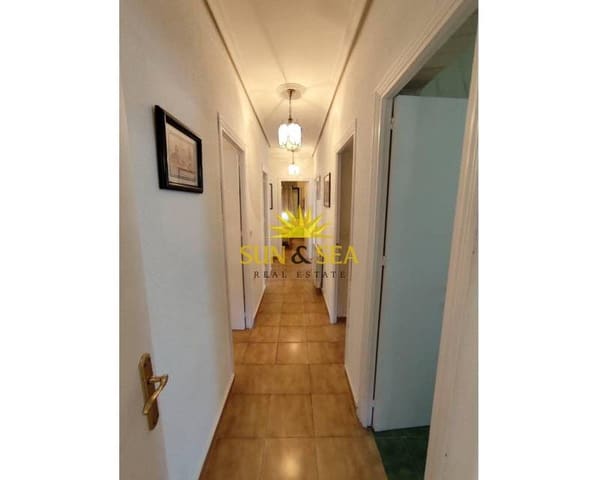 4 bedroom Villa for sale in Centro, Torrevieja with garage - € 330,000 (Ref: 9150738)