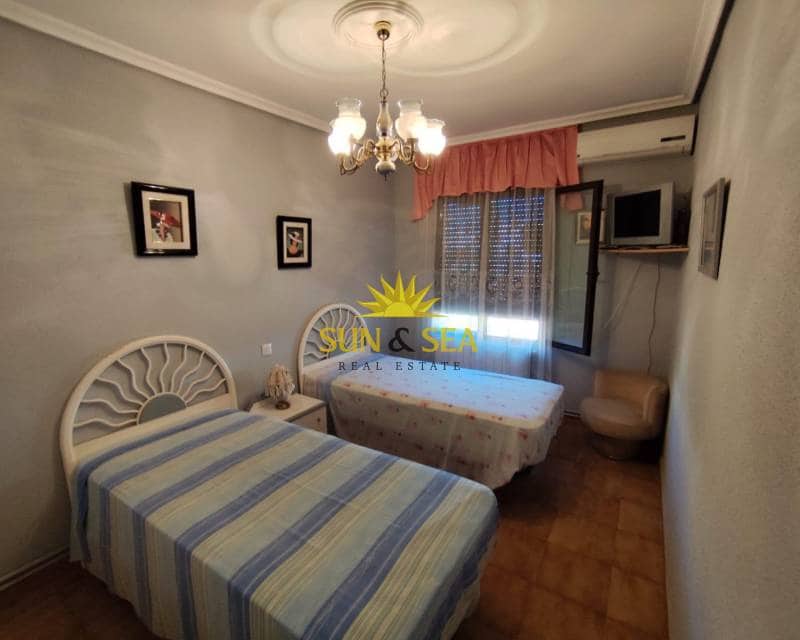 4 bedroom Villa for sale in Torrevieja with garage - € 330,000 (Ref: 9150738)