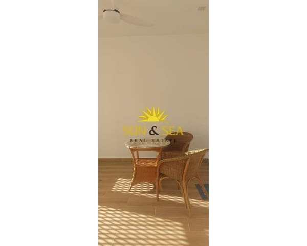 3 makuuhuone Huoneisto vuokrattavana paikassa La Manga del Mar Menor mukana uima-altaan - 650 € (Ref: 9150744)