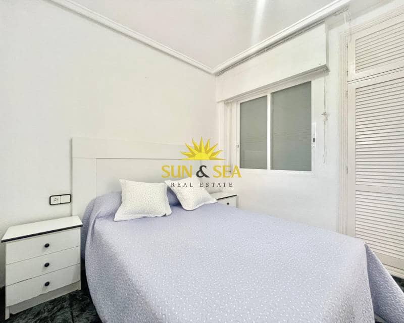 2 bedroom Apartment for rent in Torrevieja with pool garage - € 700 (Ref: 9151562)