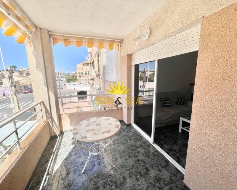 2 bedroom Apartment for rent in Torrevieja with pool garage - € 700 (Ref: 9151562)