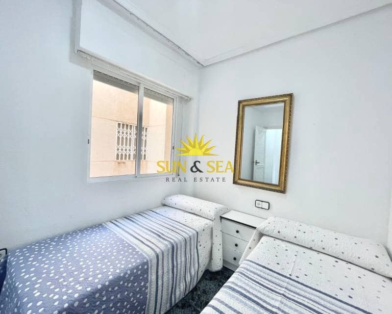 2 bedroom Apartment for rent in Torrevieja with pool garage - € 700 (Ref: 9151562)
