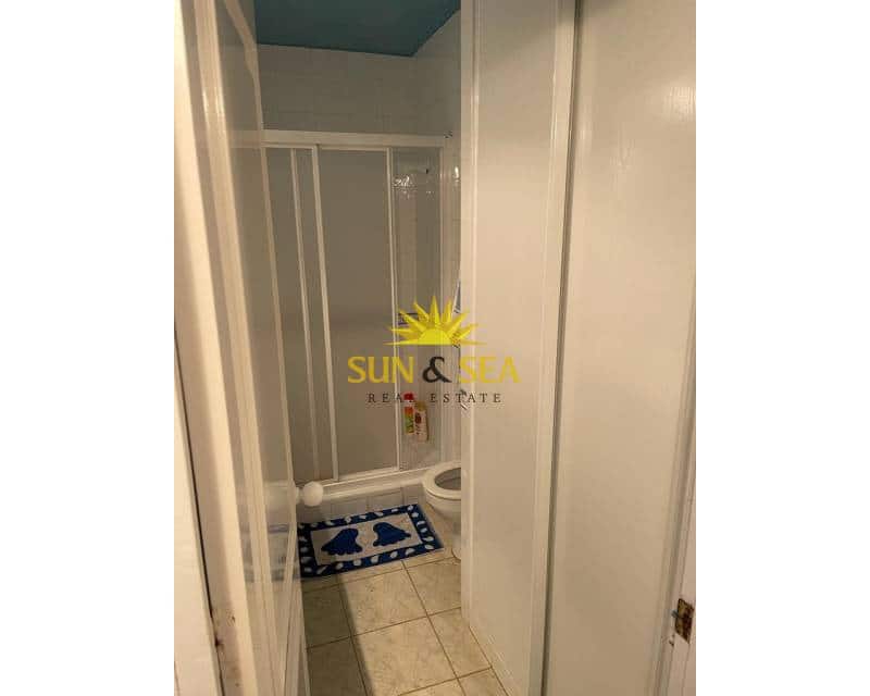 1 soveværelse Lejlighed til leje i La Manga del Mar Menor med swimmingpool - € 550 (Ref: 9153108)