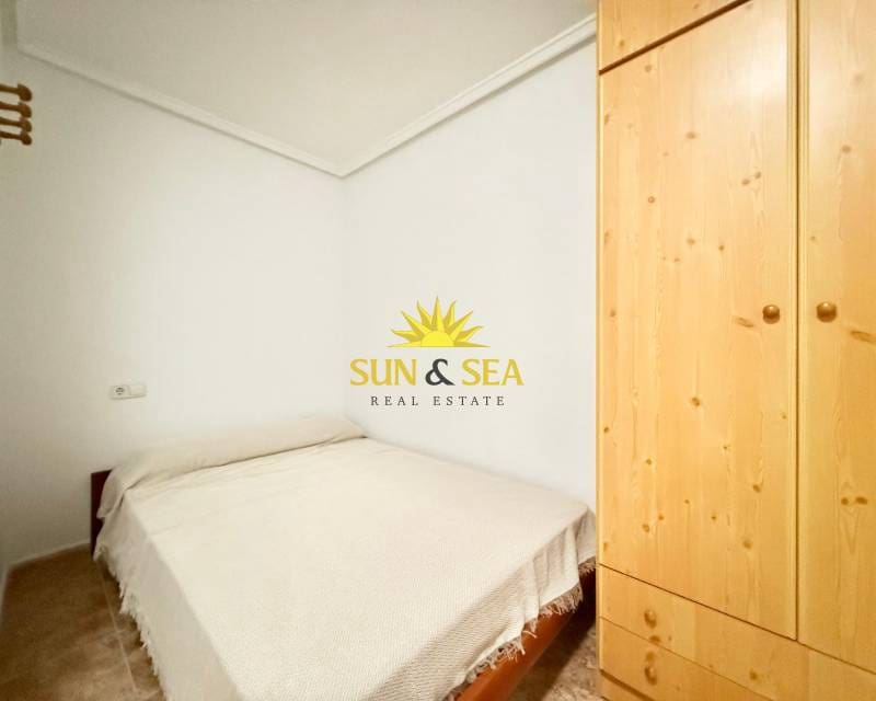 Chalet de 2 habitaciones en Gran Alacant en alquiler con piscina - 760 € (Ref: 9159100)