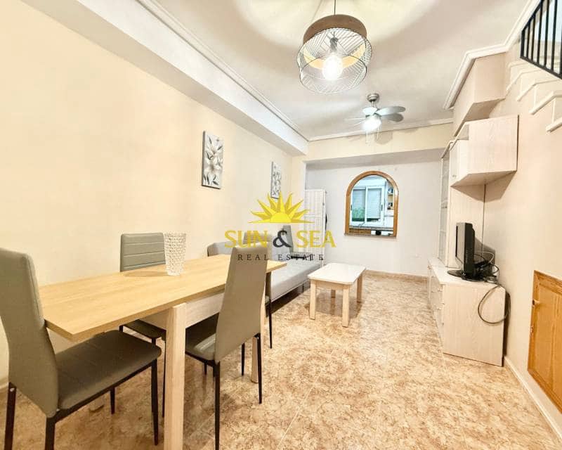 Chalet de 2 habitaciones en Gran Alacant en alquiler con piscina - 760 € (Ref: 9159100)