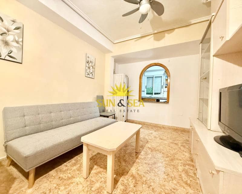 Chalet de 2 habitaciones en Gran Alacant en alquiler con piscina - 760 € (Ref: 9159100)