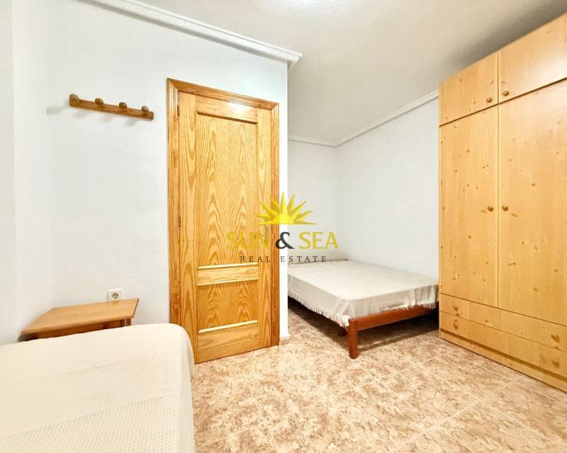 Chalet de 2 habitaciones en Gran Alacant en alquiler con piscina - 760 € (Ref: 9159100)