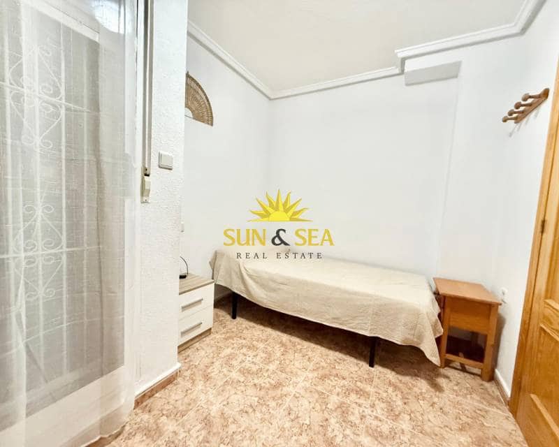 Chalet de 2 habitaciones en Gran Alacant en alquiler con piscina - 760 € (Ref: 9159100)