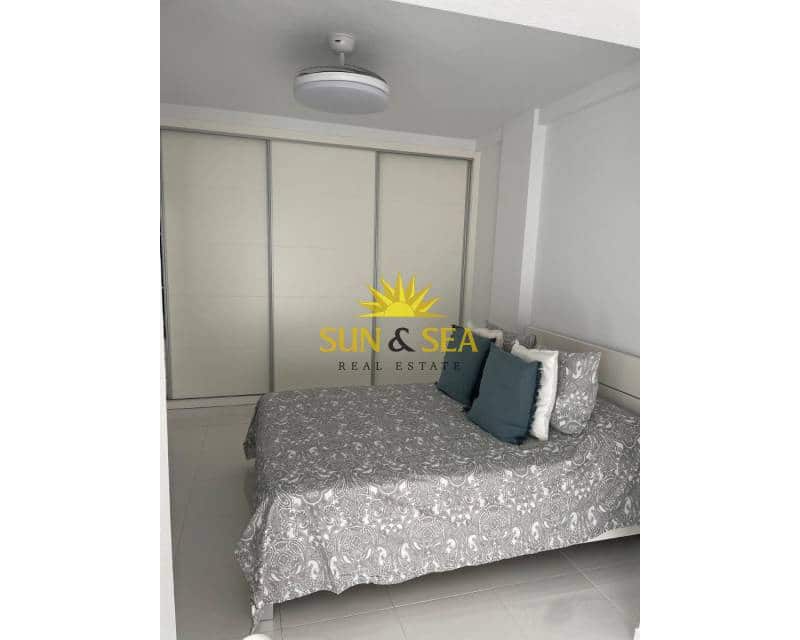 1 slaapkamer Appartement te huur in La Veleta - € 800 (Ref: 9161579)