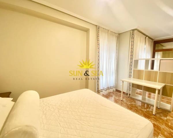 Apartamento de 2 habitaciones en Orihuela ciudad, Orihuela en alquiler - 800 € (Ref: 9162993)