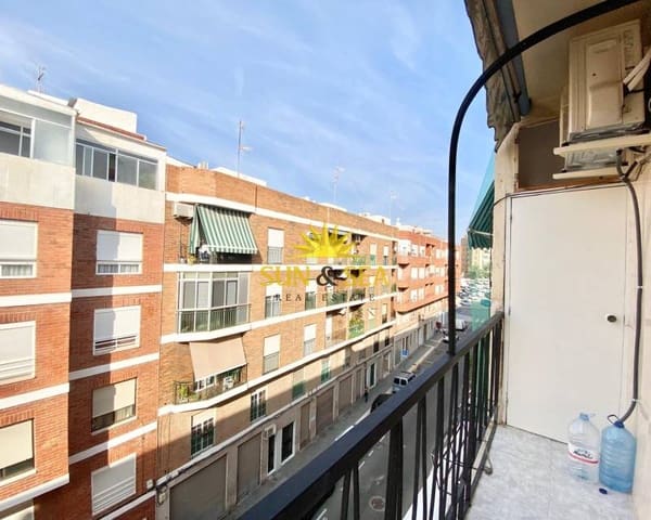 3 soveværelse Lejlighed til leje i Carrús Oest - El Toscar, Elche / Elx - € 650 (Ref: 9164366)