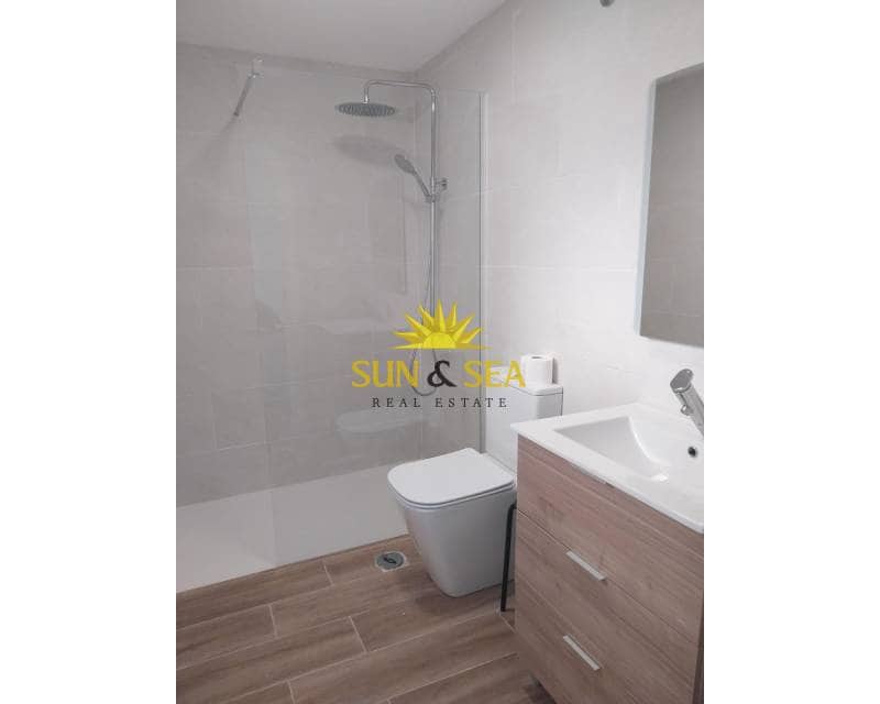 2 bedroom Apartment for rent in Guardamar del Segura - € 1,050 (Ref: 9164842)