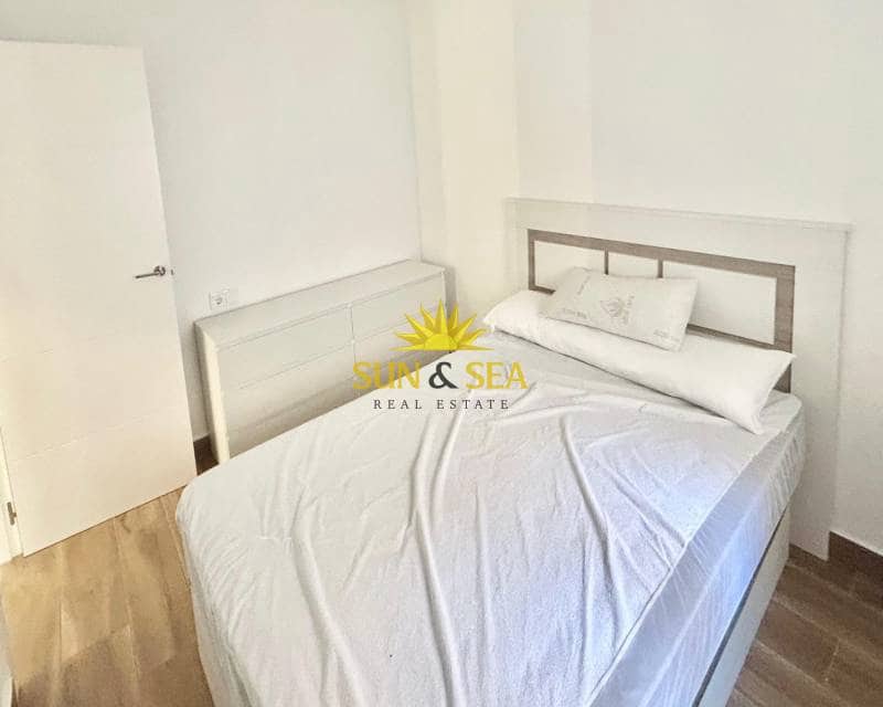2 soveværelse Lejlighed til leje i Guardamar del Segura - € 900 (Ref: 9164842)