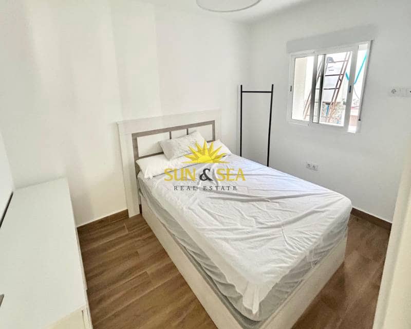 2 soveværelse Lejlighed til leje i Guardamar del Segura - € 900 (Ref: 9164842)