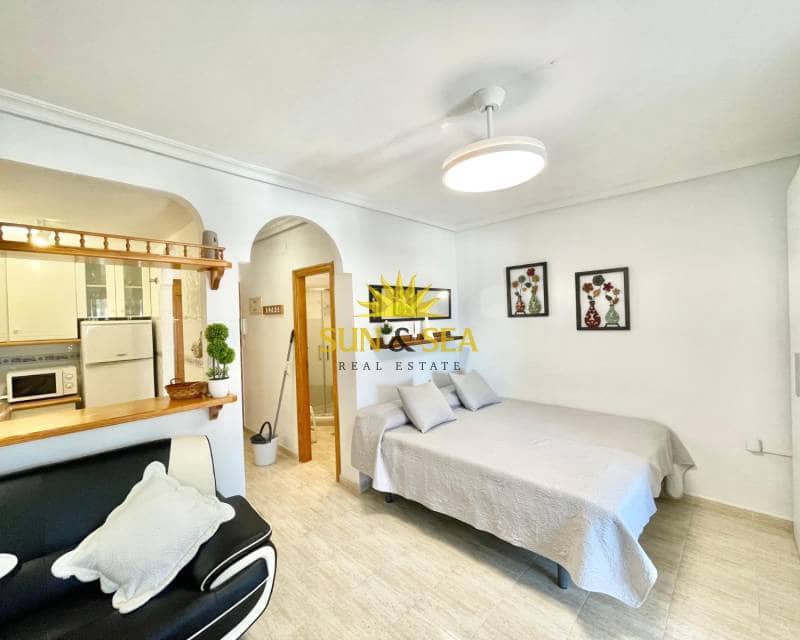 1 soveværelse Studio til leje i La Mata med swimmingpool - € 650 (Ref: 9165396)