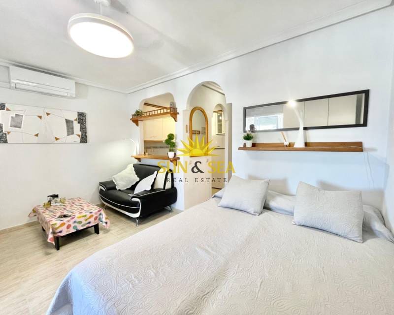 1 soveværelse Studio til leje i La Mata med swimmingpool - € 650 (Ref: 9165396)