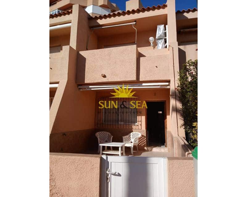 2 Zimmer Villa zu vermieten in La Manga del Mar Menor mit Pool Garage - 870 € (Ref: 9170727)