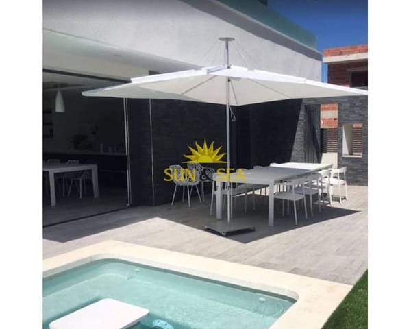 4 soveværelse Villa til leje i San Pedro del Pinatar ciudad, San Pedro del Pinatar med swimmingpool garage - € 2.000 (Ref: 9170732)