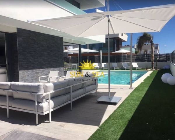 4 soveværelse Villa til leje i San Pedro del Pinatar ciudad, San Pedro del Pinatar med swimmingpool garage - € 2.000 (Ref: 9170732)