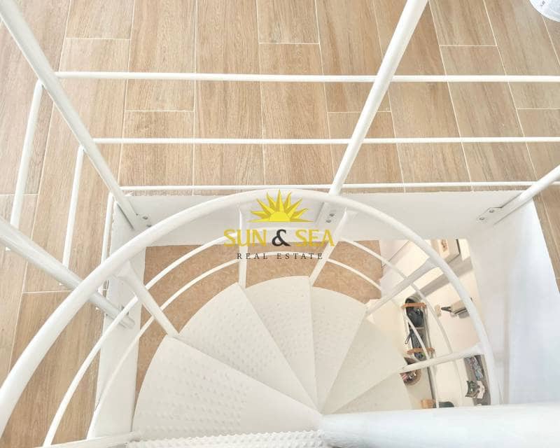 2 soveværelse Penthouse til leje i Torre de la Horadada - € 700 (Ref: 9172472)