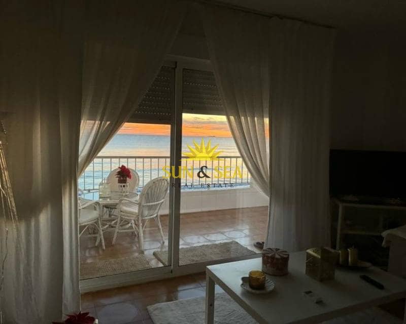 3 sovrum Lägenhet att hyra i La Manga del Mar Menor med pool - 850 € (Ref: 9175699)