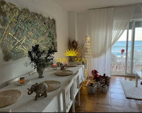 3 soveværelse Lejlighed til leje i La Manga del Mar Menor med swimmingpool - € 850 (Ref: 9175699)