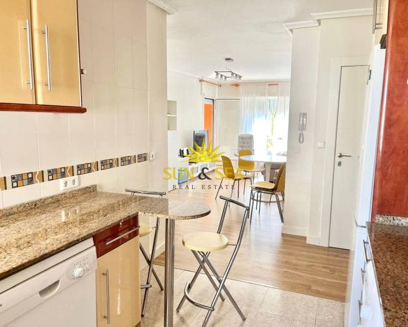 3 sovrum Lägenhet att hyra i Torrevieja - 800 € (Ref: 9181350)