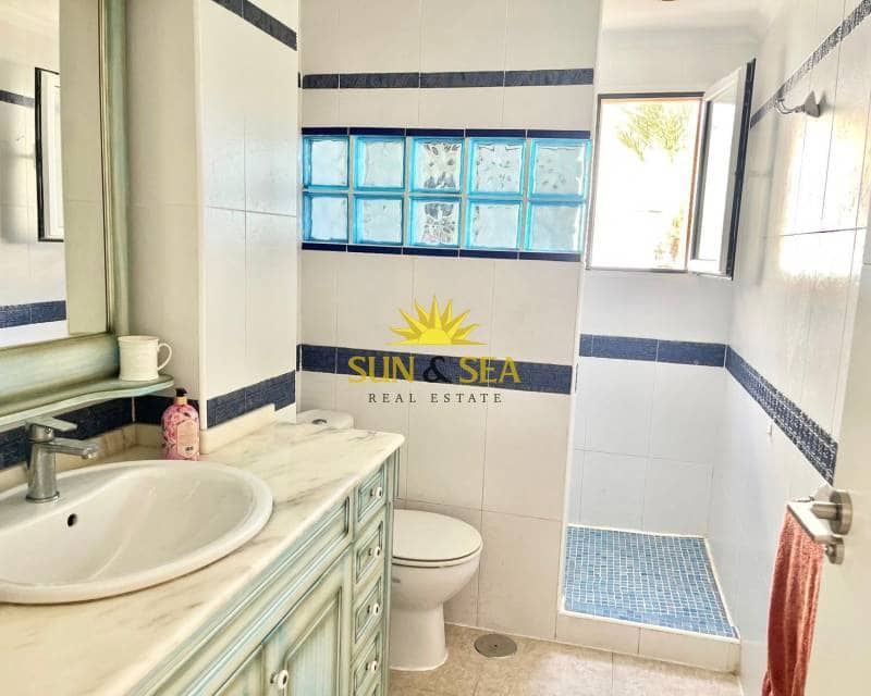 3 sovrum Lägenhet att hyra i Torrevieja - 800 € (Ref: 9181350)