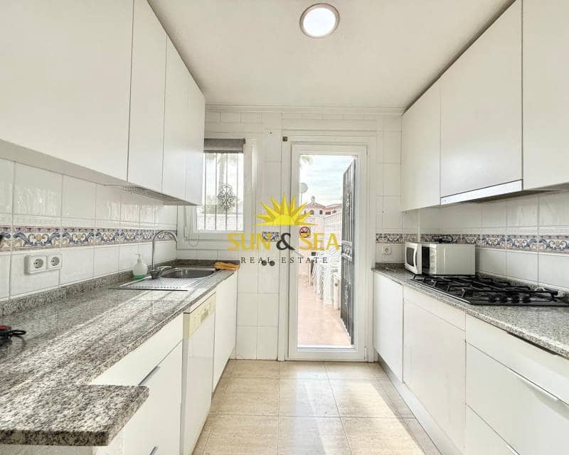 Appartement de 2 chambres à louer à San Fulgencio avec piscine - 750 € (Ref: 9181992)