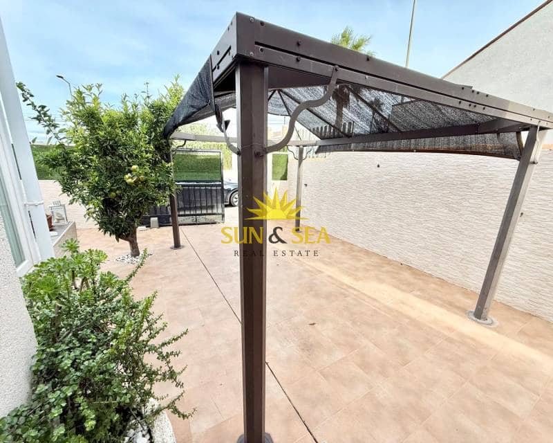 Appartement de 2 chambres à louer à San Fulgencio avec piscine - 750 € (Ref: 9181992)