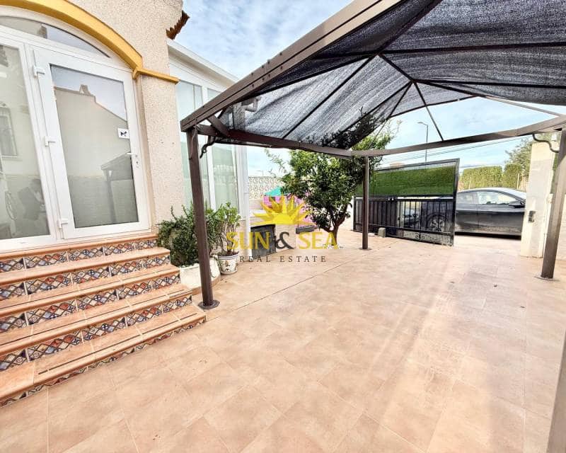 Appartement de 2 chambres à louer à San Fulgencio avec piscine - 750 € (Ref: 9181992)