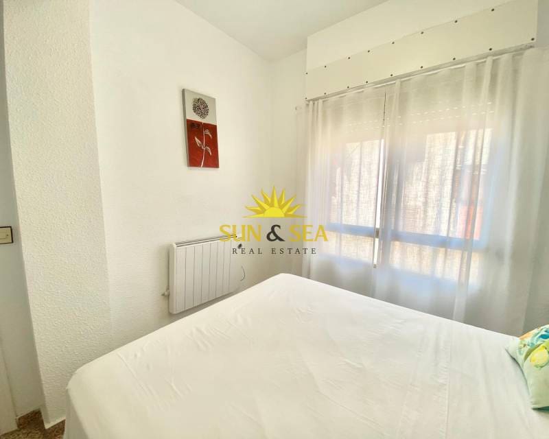 2 makuuhuone Huoneisto vuokrattavana paikassa Santa Pola - 900 € (Ref: 9184014)