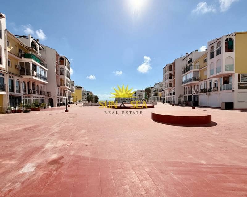 1 soveværelse Lejlighed til leje i Torrevieja - € 750 (Ref: 9184017)
