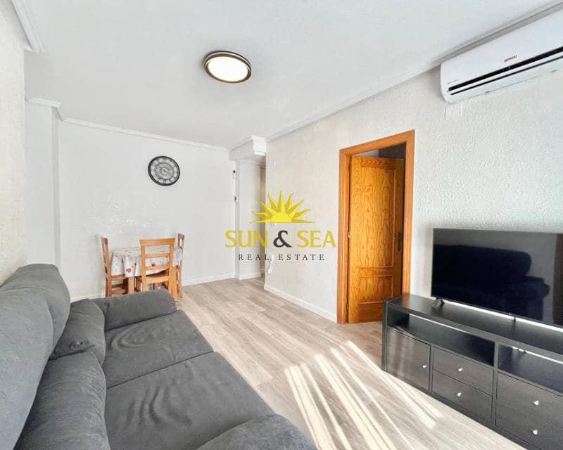 2 soverom Leilighet til leie i Torrevieja - € 800 (Ref: 9184740)