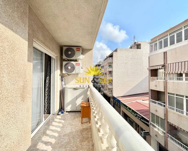 2 soverom Leilighet til leie i Torrevieja - € 800 (Ref: 9184740)