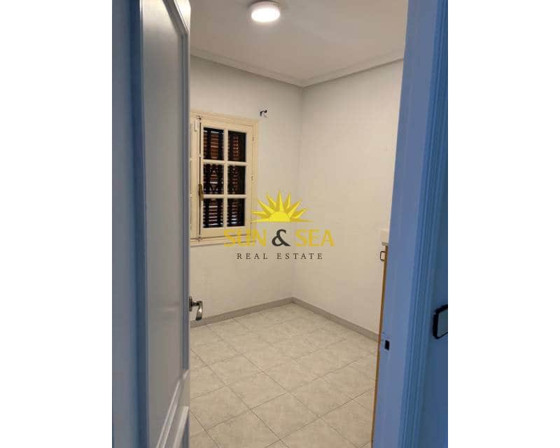 2 soveværelse Byhus til salg i Punta Prima med swimmingpool - € 170.000 (Ref: 9184907)