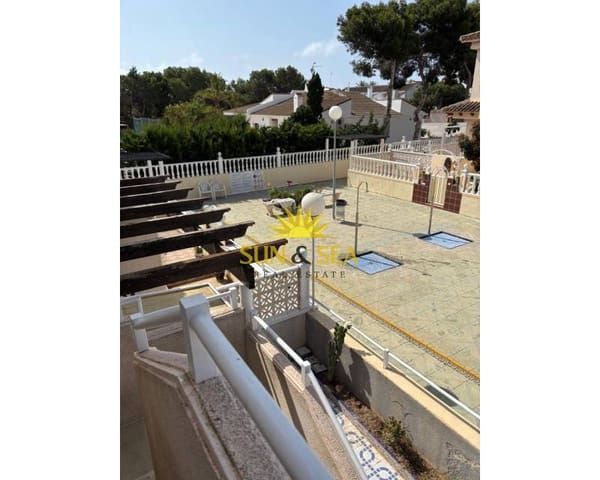 2 soveværelse Byhus til salg i Punta Prima, Torrevieja med swimmingpool - € 170.000 (Ref: 9184907)
