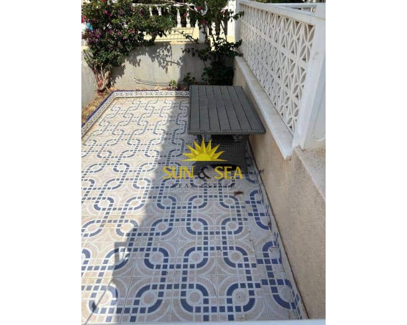 2 soveværelse Byhus til salg i Punta Prima med swimmingpool - € 170.000 (Ref: 9184907)