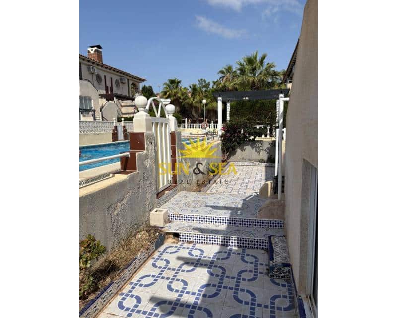 2 soveværelse Byhus til salg i Punta Prima med swimmingpool - € 170.000 (Ref: 9184907)