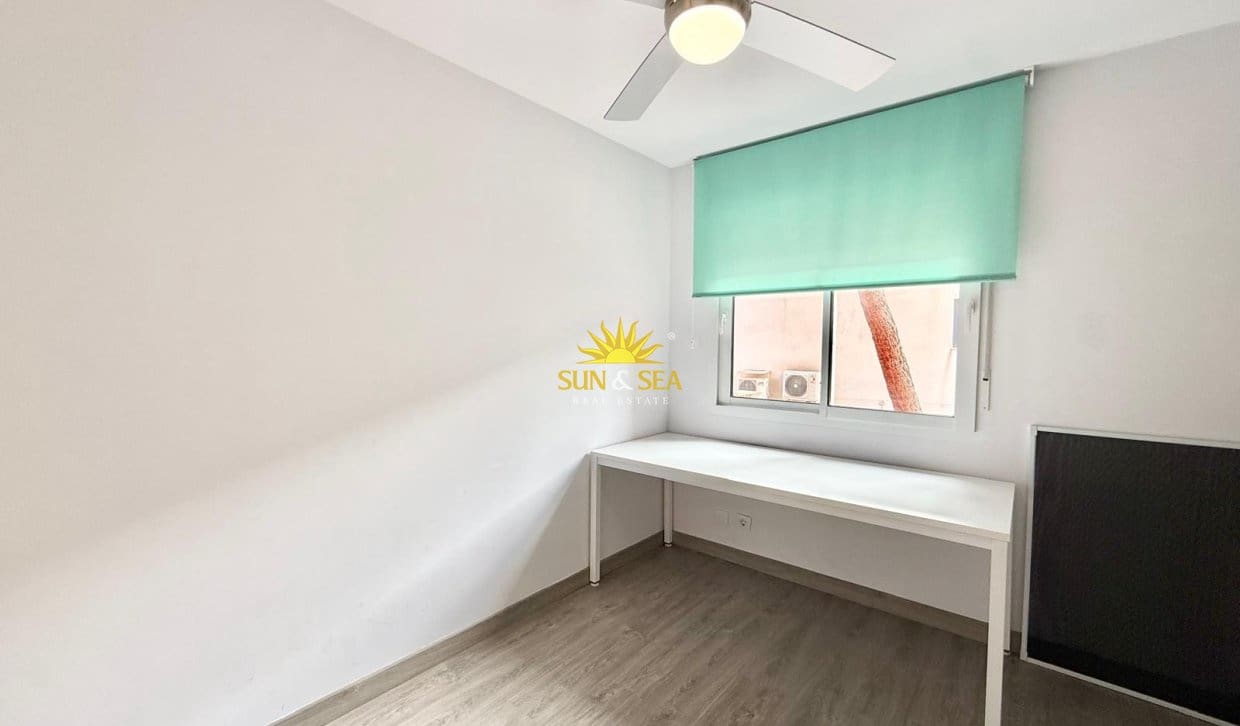 3 camera da letto Appartamento da affittare in Santiago de la Ribera con piscina garage - 850 € (Rif: 9185836)