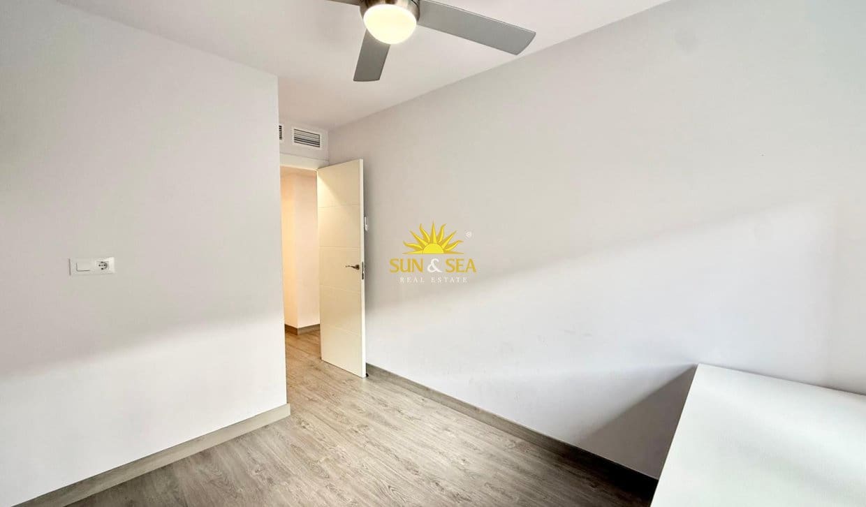 3 camera da letto Appartamento da affittare in Santiago de la Ribera con piscina garage - 850 € (Rif: 9185836)