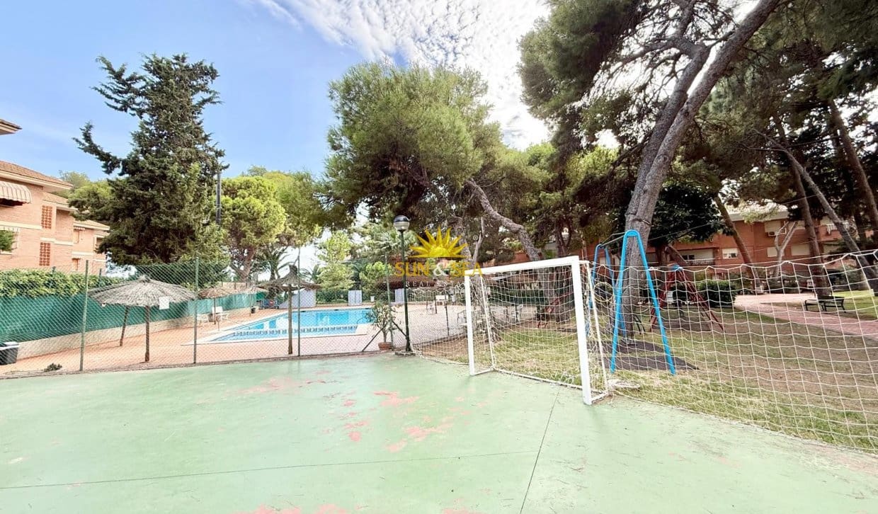 3 camera da letto Appartamento da affittare in Santiago de la Ribera con piscina garage - 850 € (Rif: 9185836)