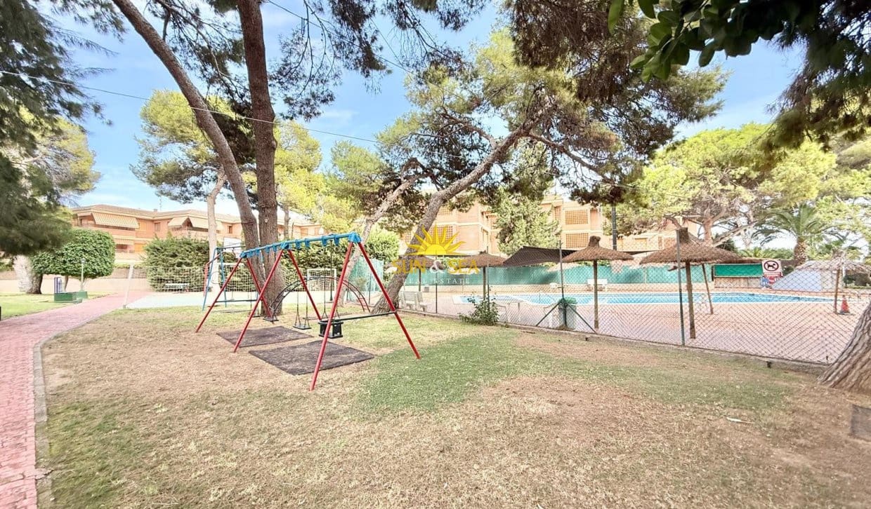 3 camera da letto Appartamento da affittare in Santiago de la Ribera con piscina garage - 850 € (Rif: 9185836)